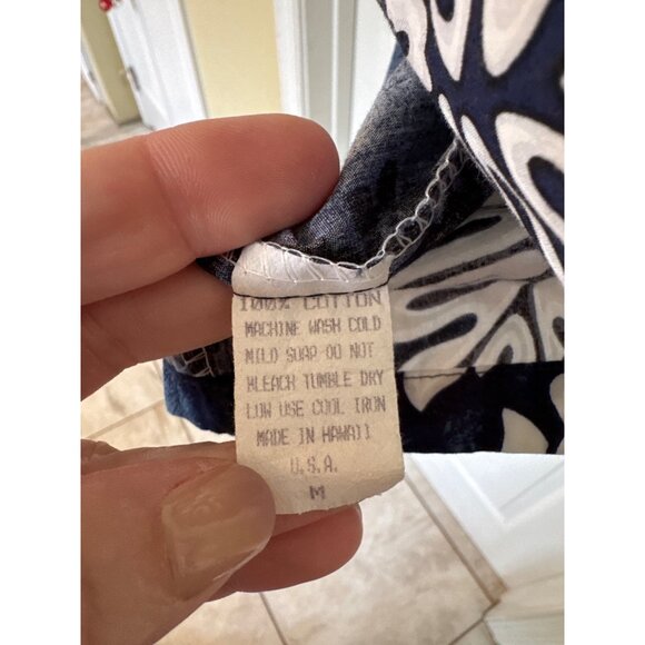 Vintage Royal Hawaiian Creations Made in Hawaii Blue Hawaiian Shirt Medium - Picture 5 of 6